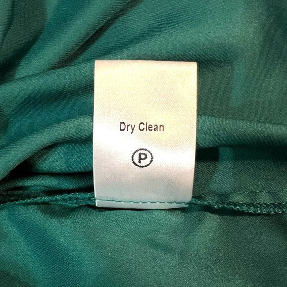 GeeGee Plus - Women's Size 1XL Green Sequins Long Sleeve Button Up Blouse - Picture 6 of 11